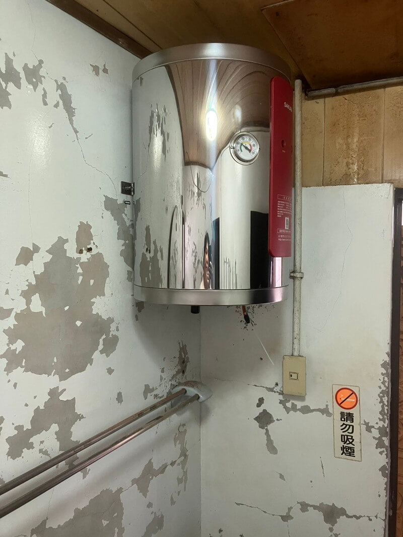 在地關懷不打烊 捐贈熱水器為瑞芳獨居長者添保障