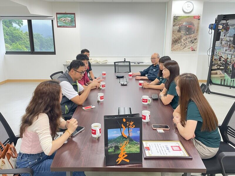 在地關懷不打烊 捐贈熱水器為瑞芳獨居長者添保障