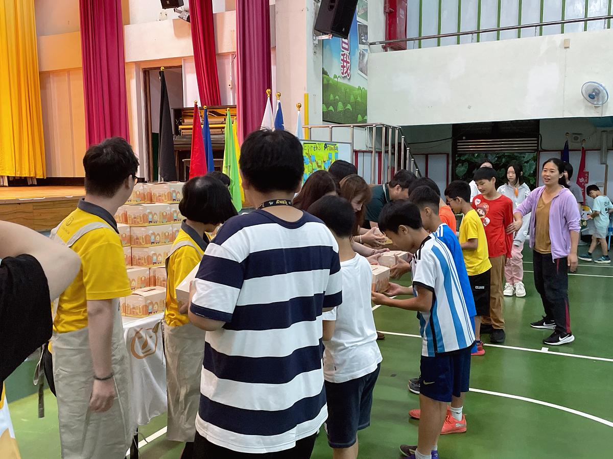 【用一份餐盒送愛偏鄉　串起善的循環】