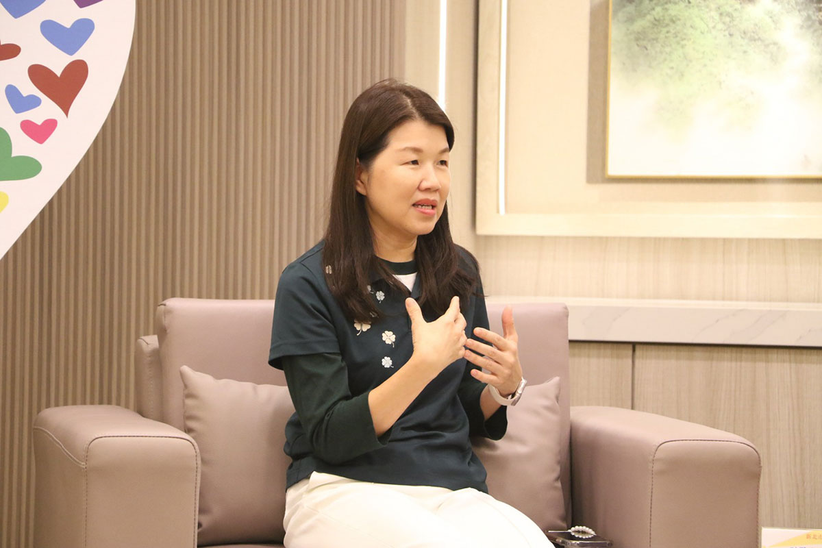 川方寶春4號復康巴士